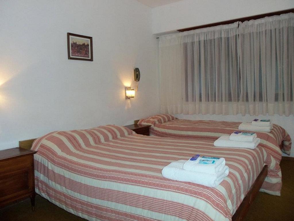 Dino'S Hotel บียาเจเซลล์ ห้อง รูปภาพ