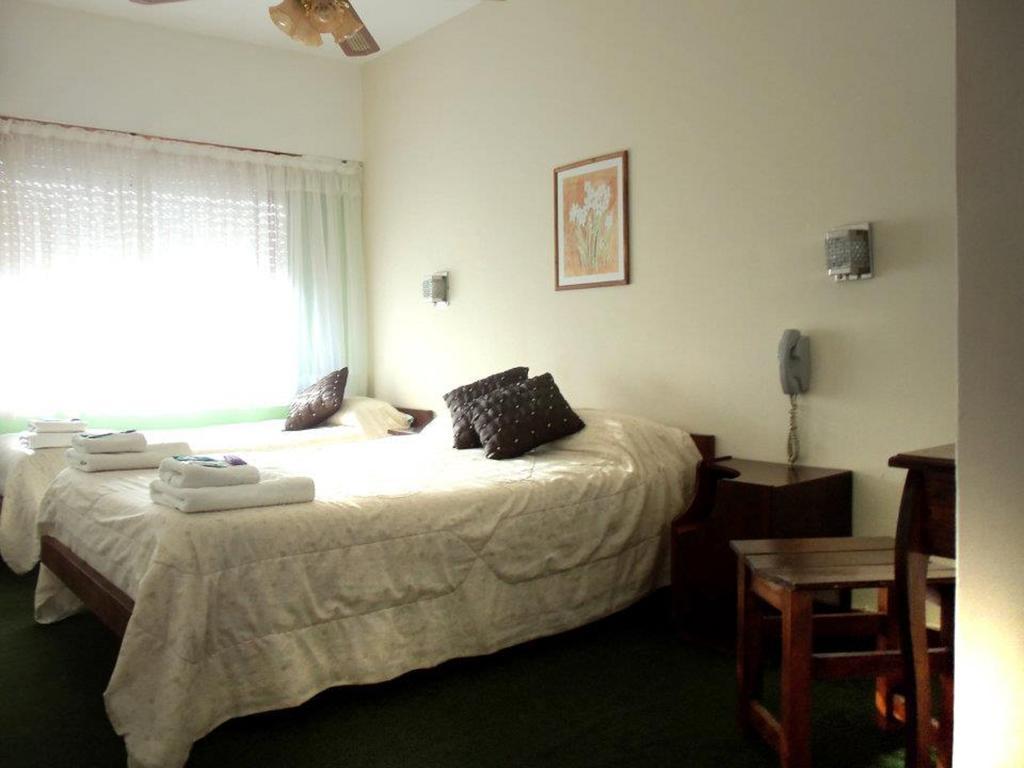 Dino'S Hotel บียาเจเซลล์ ห้อง รูปภาพ